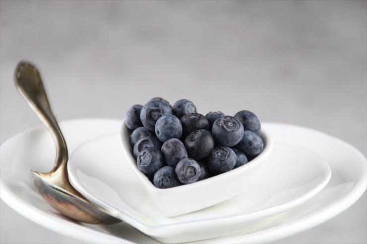 gtgtgtGALERIA JPGltltlt - blueberries-4915475_1920.jpg