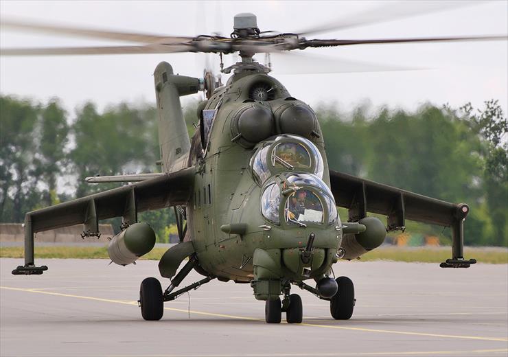 Mi-24 - Mi-24_Polish Polski Mi-24.jpg