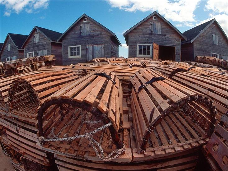 Canada - Wallpapers - Fishing Huts and Lobster Traps, Prince Edward Island, Canada.jpg