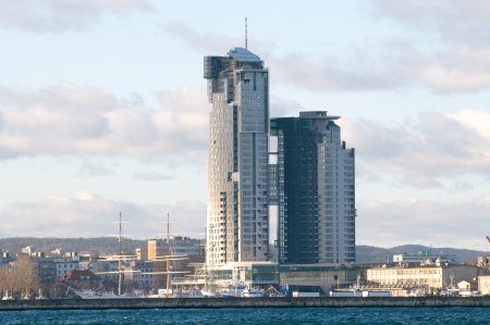 NAJWYŻSZE BUDYNKI MIESZKALNE NA ŚWIECIE - Sea Towers-Gdynia.jpg